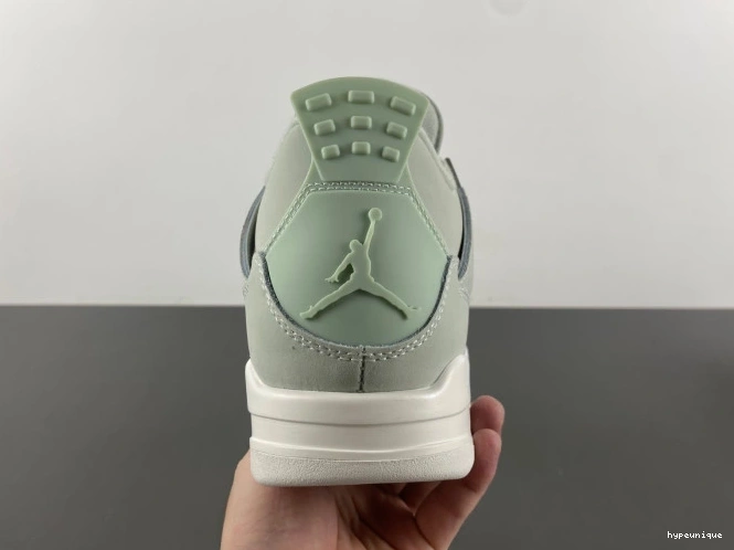 HYPE (W) HV0823-003 4 Jordan Seafoam Air 0702